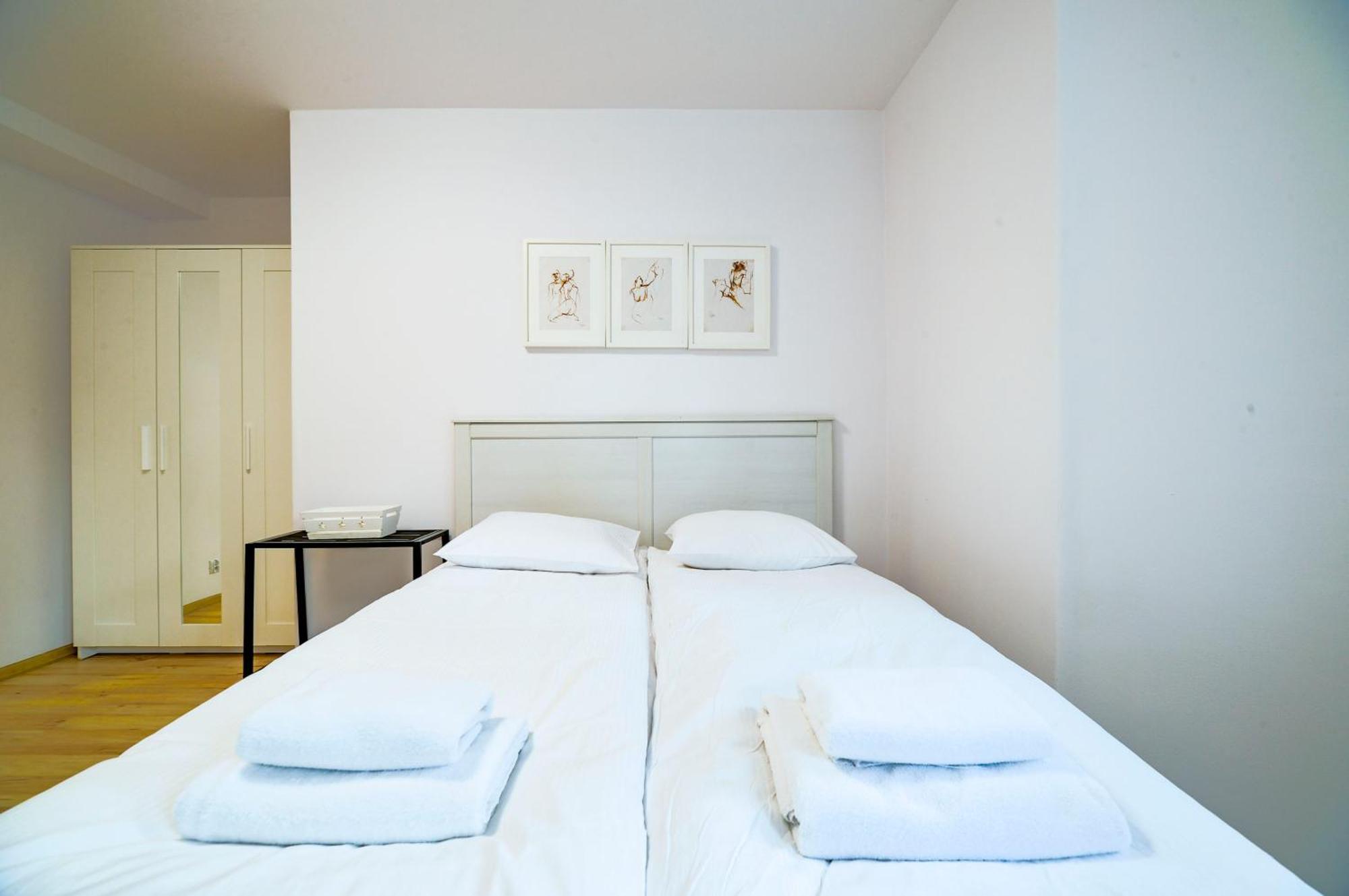 Citystay Dekerta Apartment グダニスク 部屋 写真