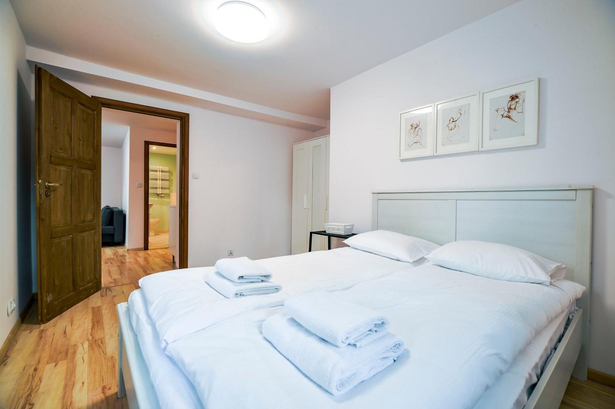 Citystay Dekerta Apartment グダニスク 部屋 写真